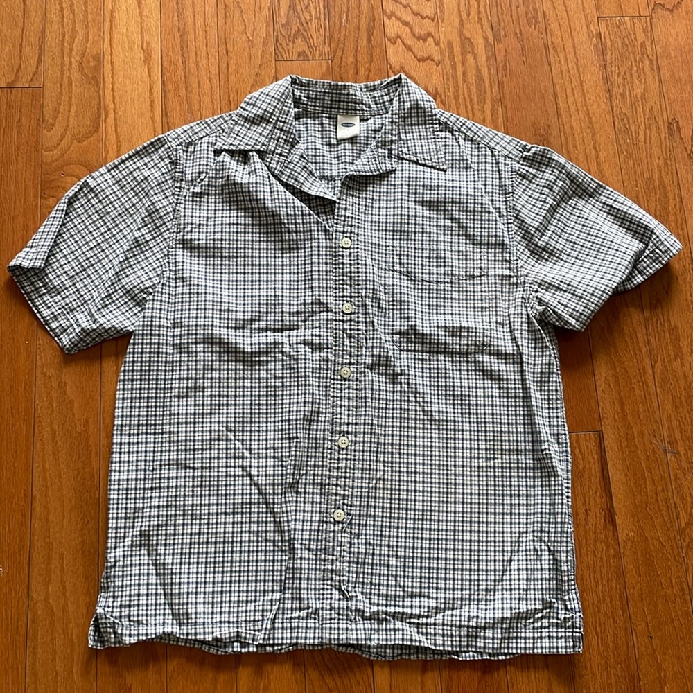Short sleeve button down blue plaid
